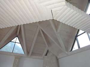 Обшивка потолка древесиной, п. Домбай